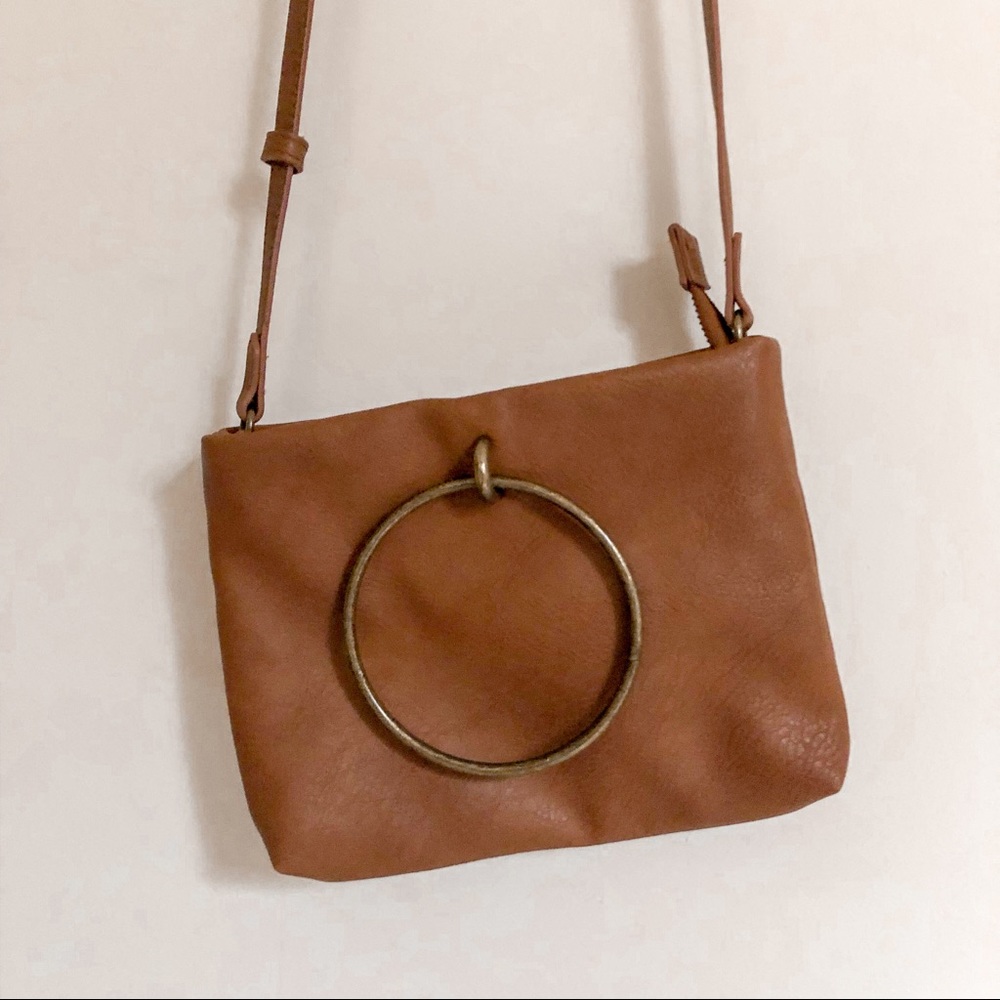 Universal Thread Metal Ring Crossbody - image 1